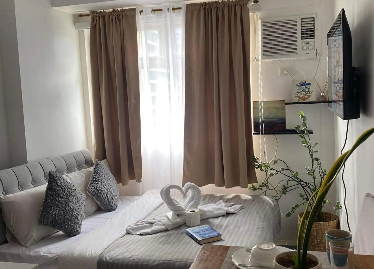 Buenbyahe Cozy Affordable Place At Urban Deca Tower Along Edsa Shaw Mrt Walking Distance In Megamall Mandaluyong Aparthotel