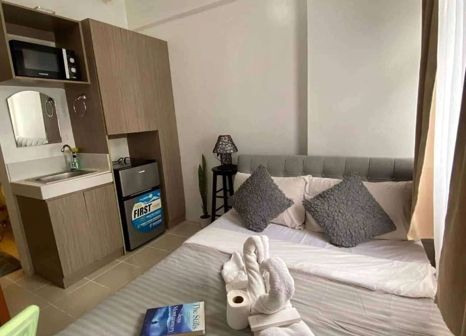 Buenbyahe Cozy Affordable Place At Urban Deca Tower Along Edsa Shaw Mrt Walking Distance In Megamall Mandaluyong Philippines